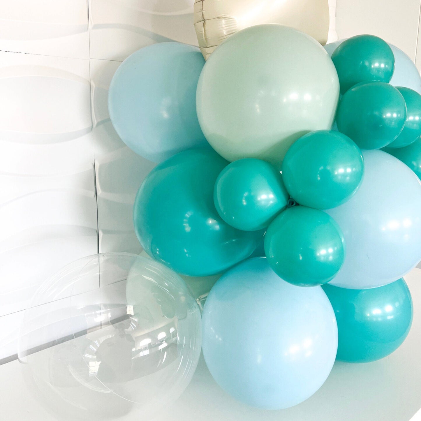 The Big One Balloons - Balloon Arch Kit l Boy First Birthday - Baby On Board - Surf Baby Shower - Retro Surf Theme - Big ONE- The Big One