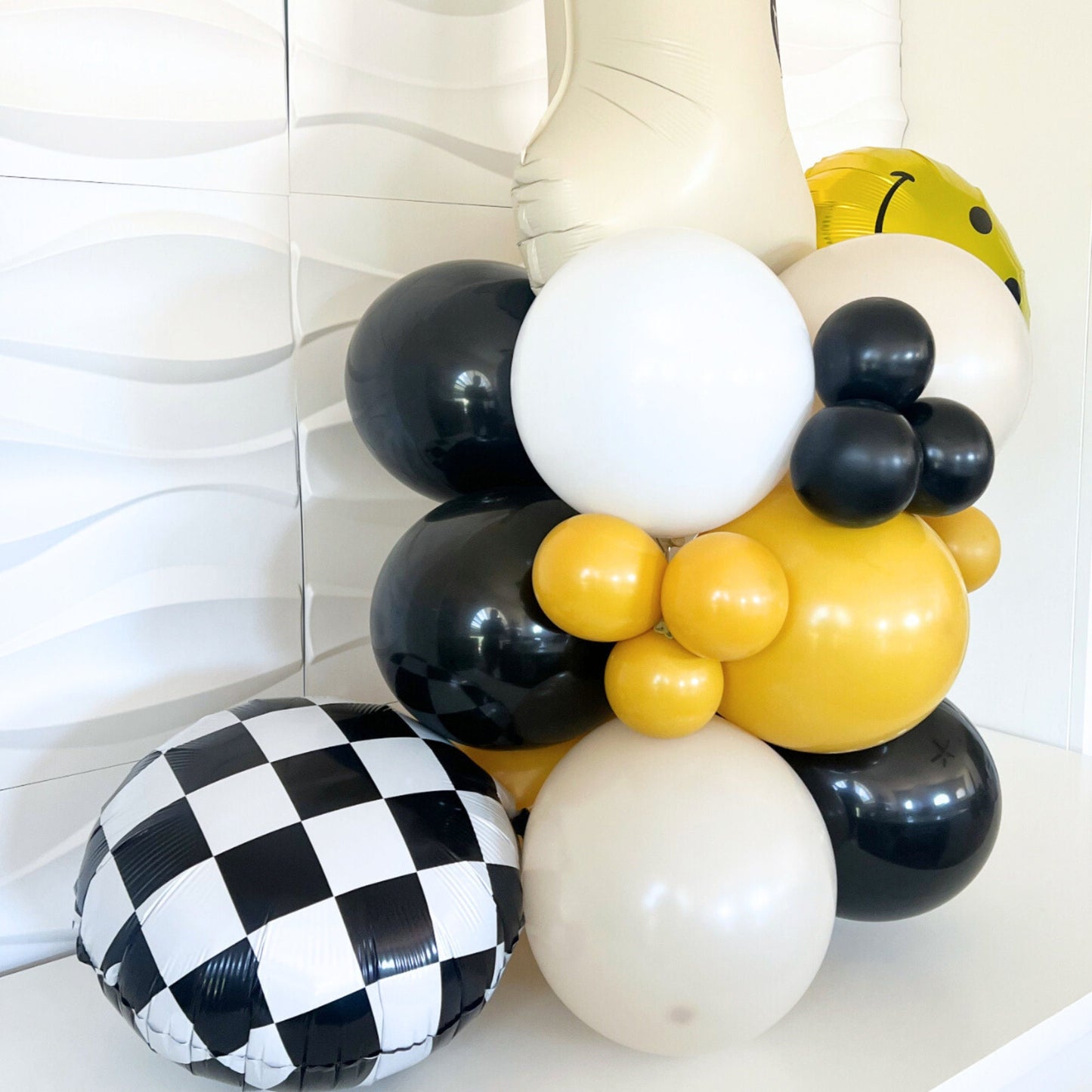 One Happy Dude DIY Balloon Tower l Number Balloon Tower l One Happy Dude Birthday l One Happy Dude