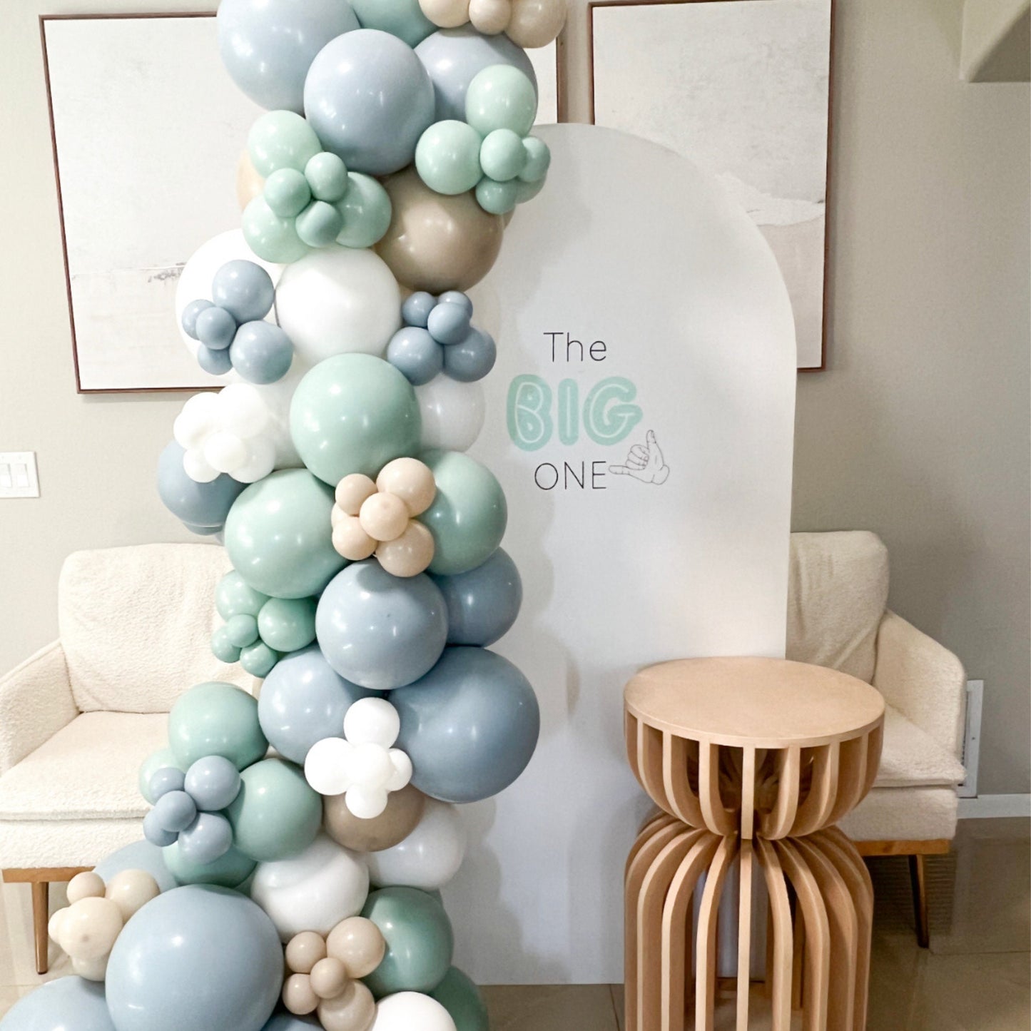 The Big One Surf Birthday l The Big one l Surfboard birthday l DIY Balloon Garland Kit l Retro Surf Birthday l The Big one balloon arch