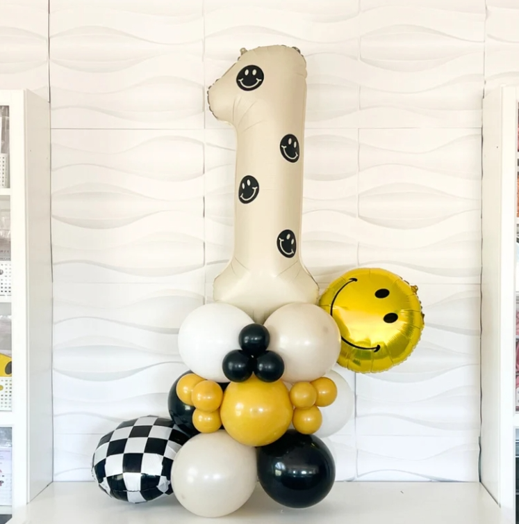 One Happy Dude DIY Balloon Tower